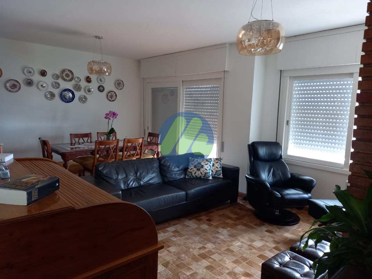 Apartamento à venda com 3 quartos, 87m² - Foto 2