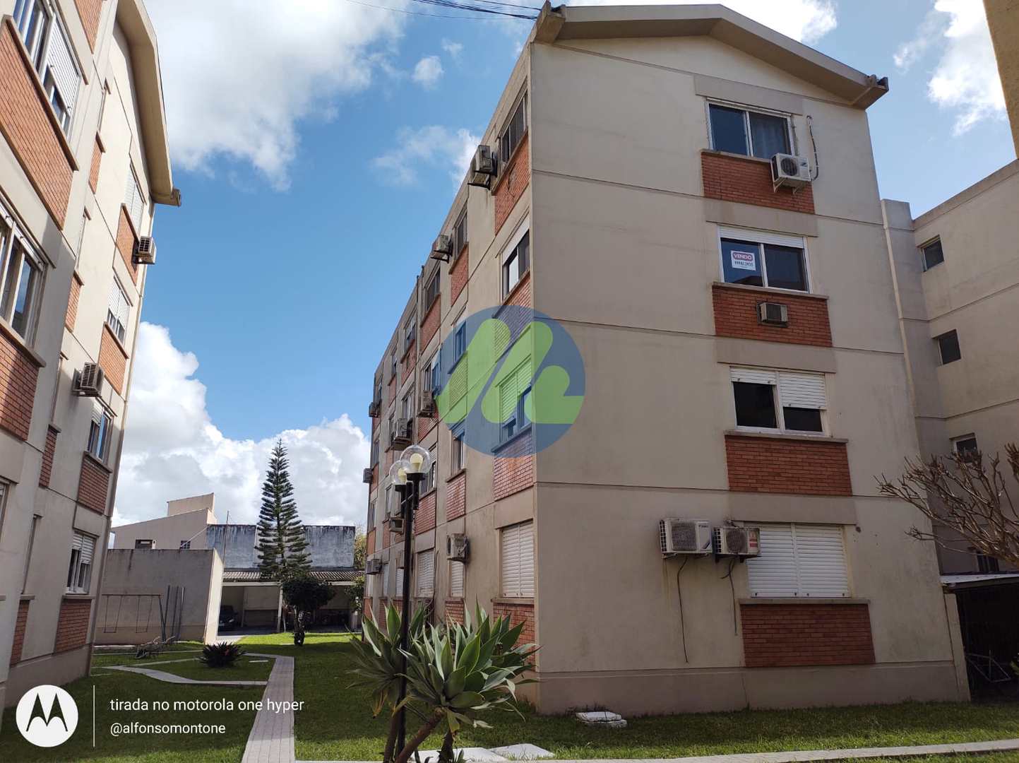 Apartamento à venda com 3 quartos, 90m² - Foto 2