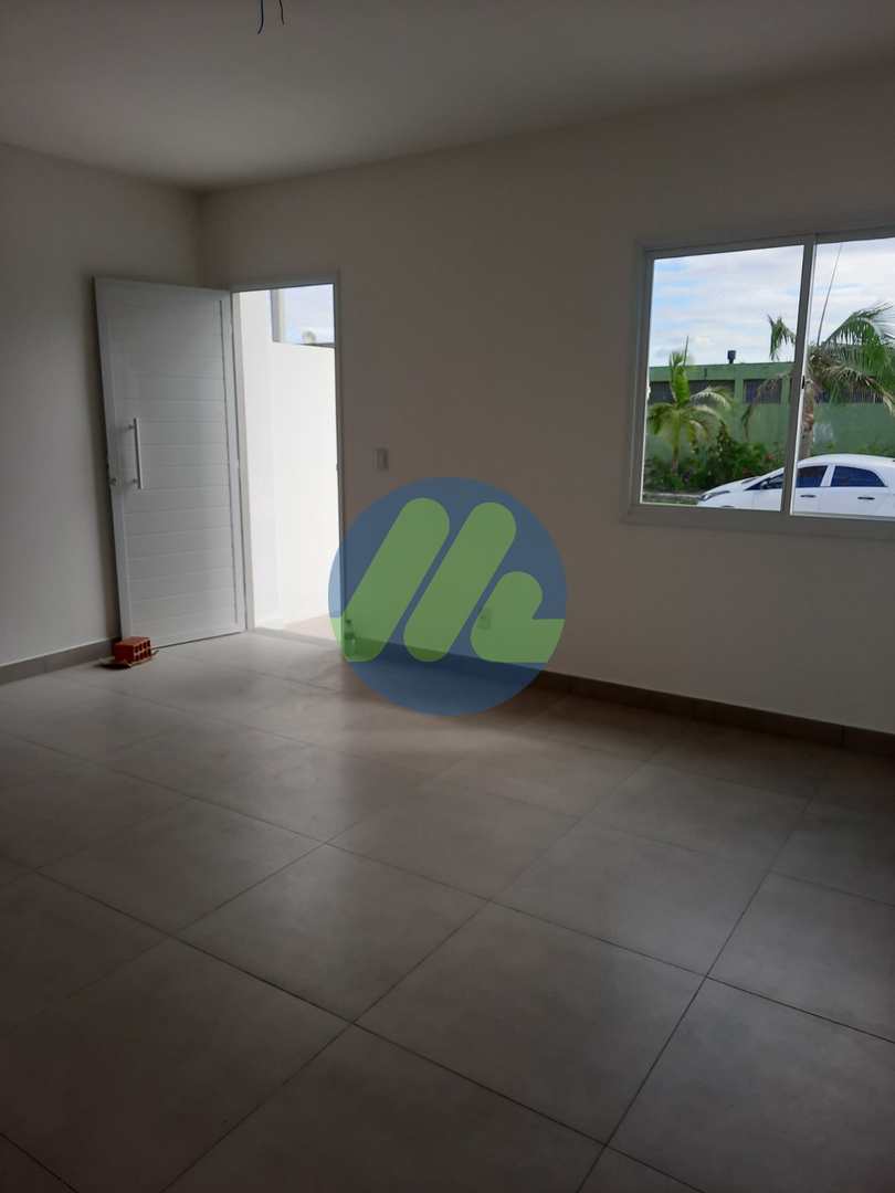 Casa à venda com 2 quartos, 60m² - Foto 5