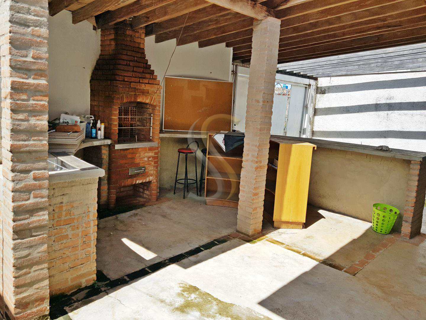 Casa à venda com 3 quartos, 300m² - Foto 25