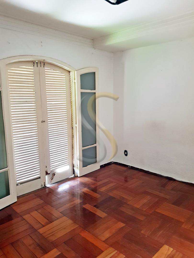 Casa à venda com 3 quartos, 300m² - Foto 18