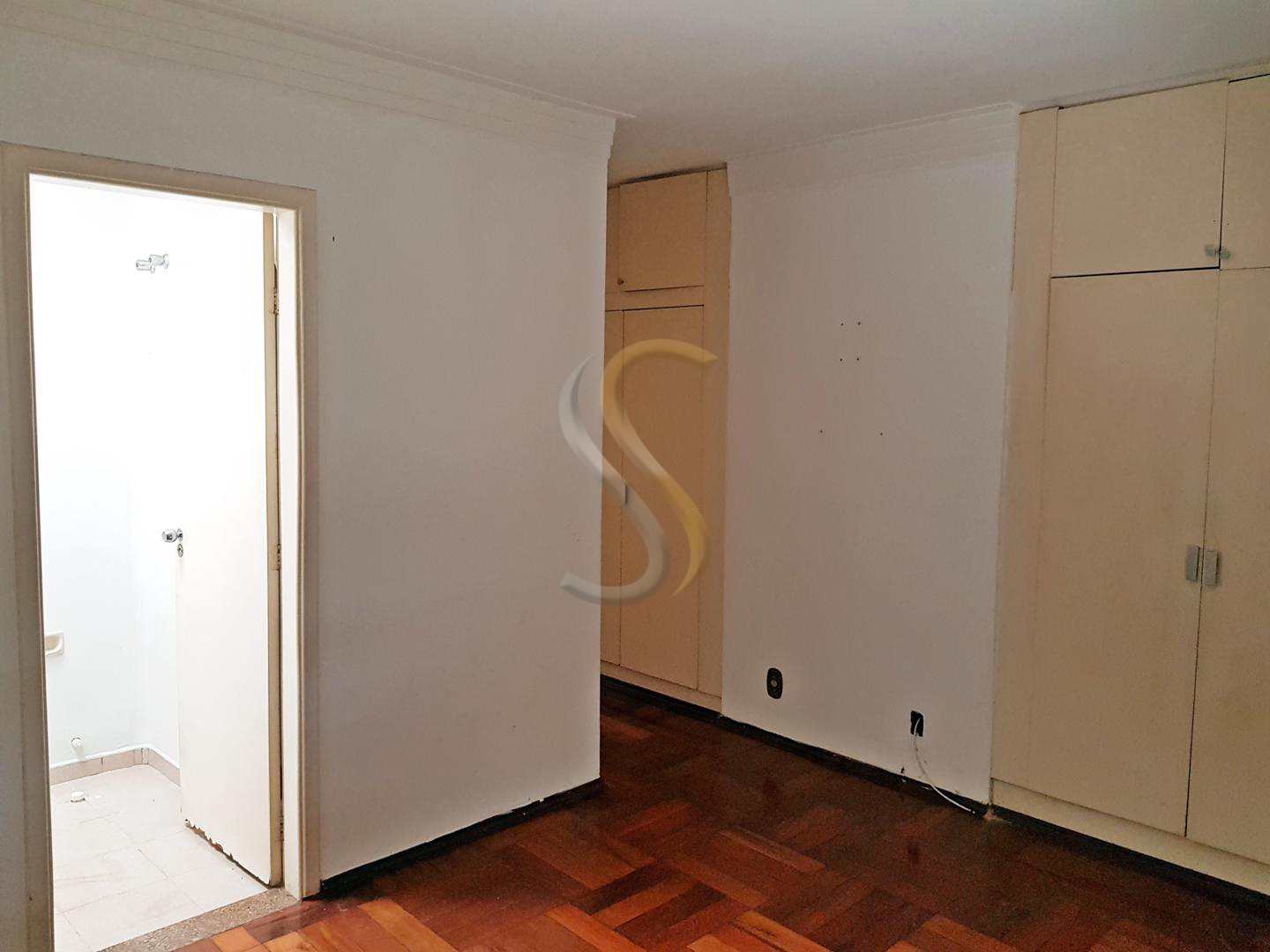 Casa à venda com 3 quartos, 300m² - Foto 19