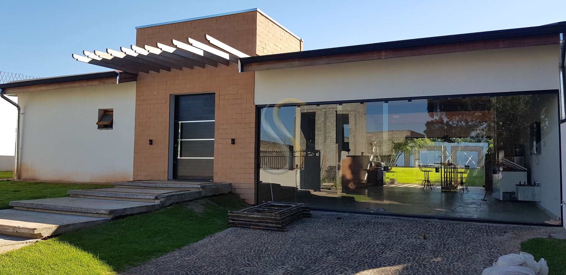 Casa de Condomínio à venda com 3 quartos, 1100m² - Foto 1