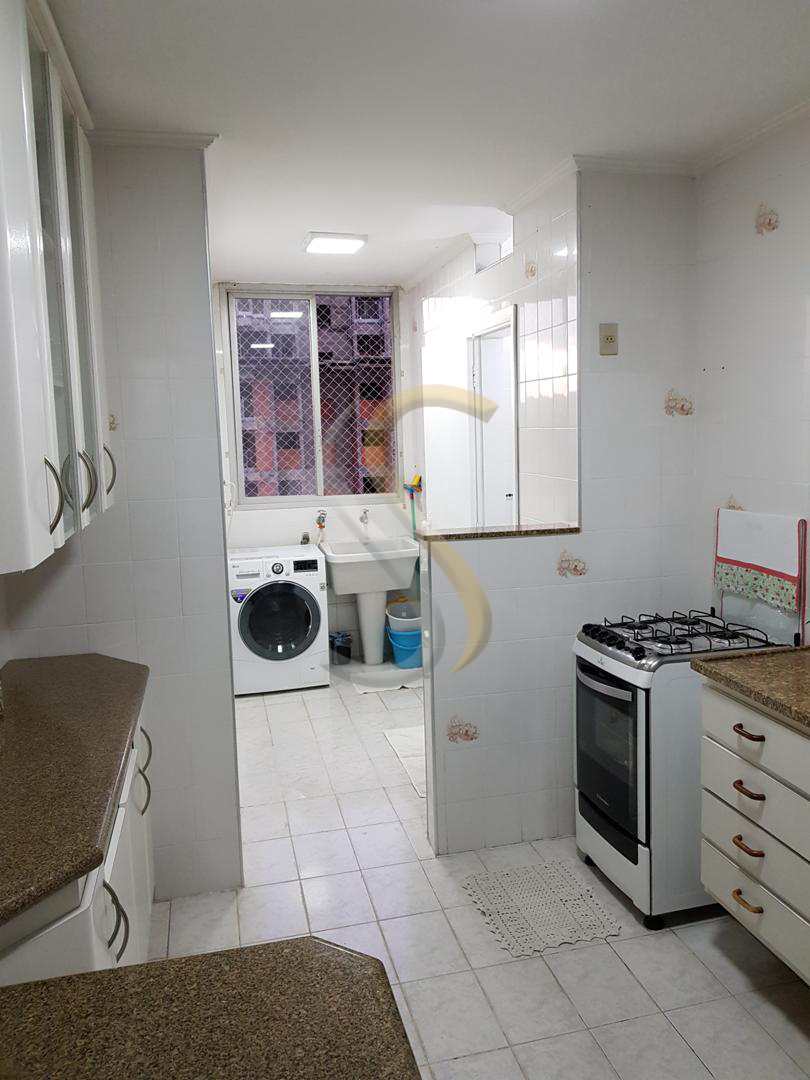 Apartamento à venda com 3 quartos - Foto 4