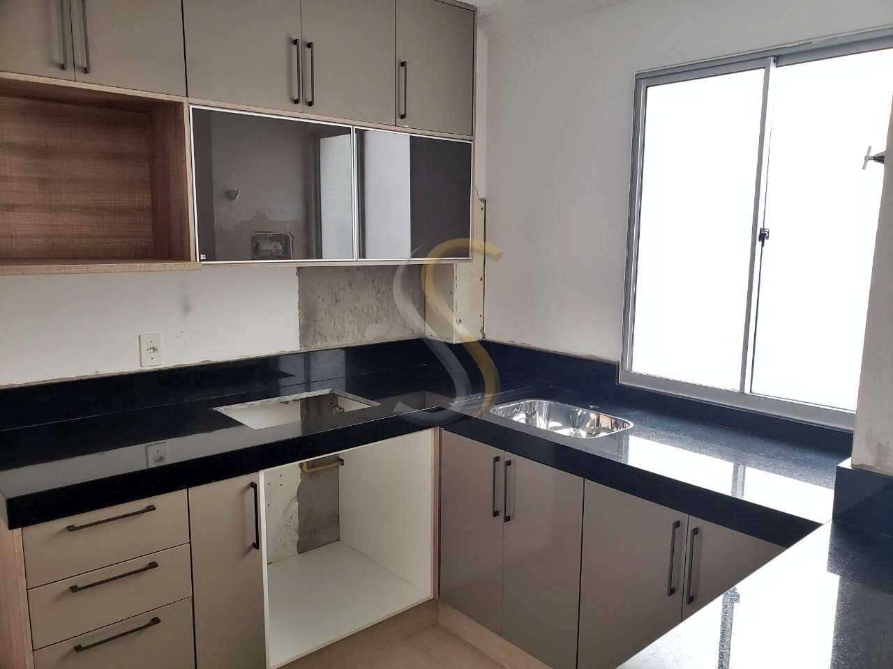 Apartamento à venda com 2 quartos, 42m² - Foto 1