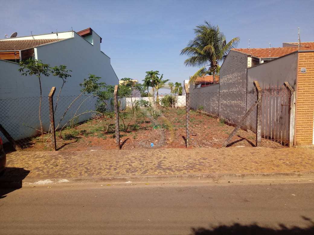 Terreno à venda, 300m² - Foto 1