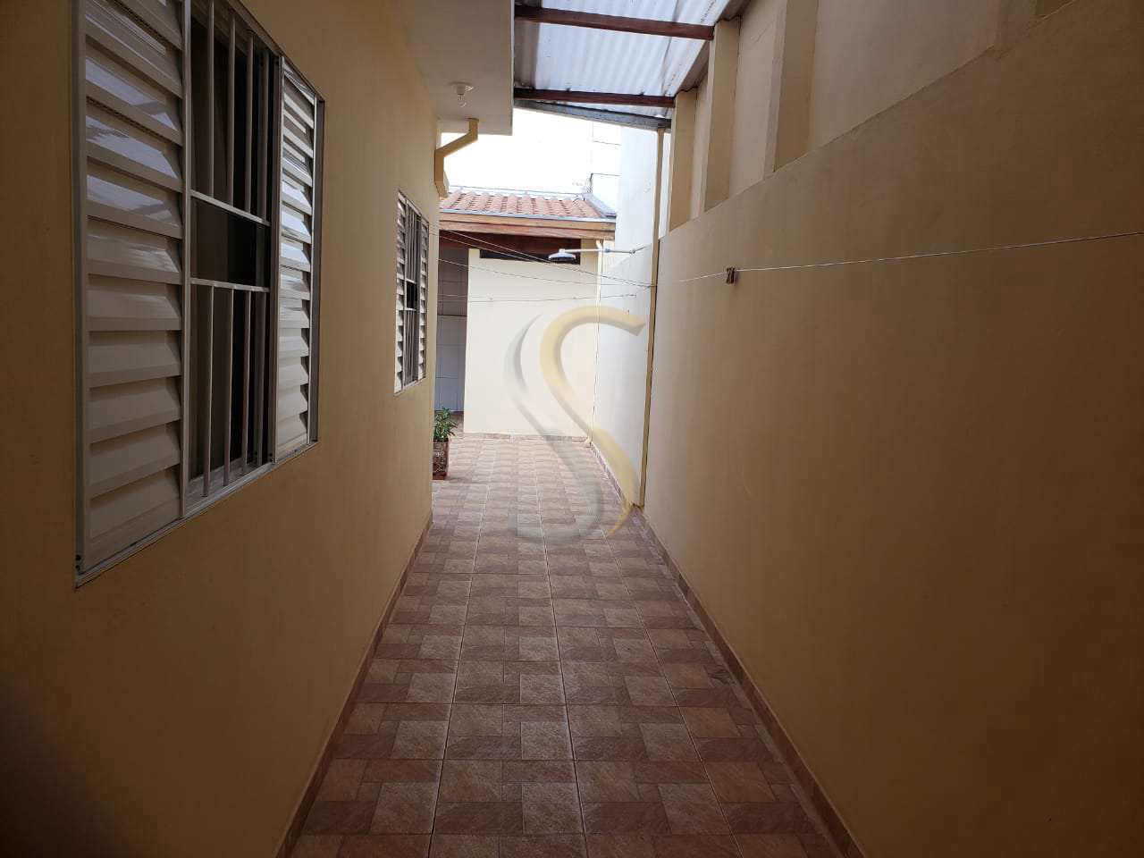 Casa à venda com 2 quartos, 150m² - Foto 3