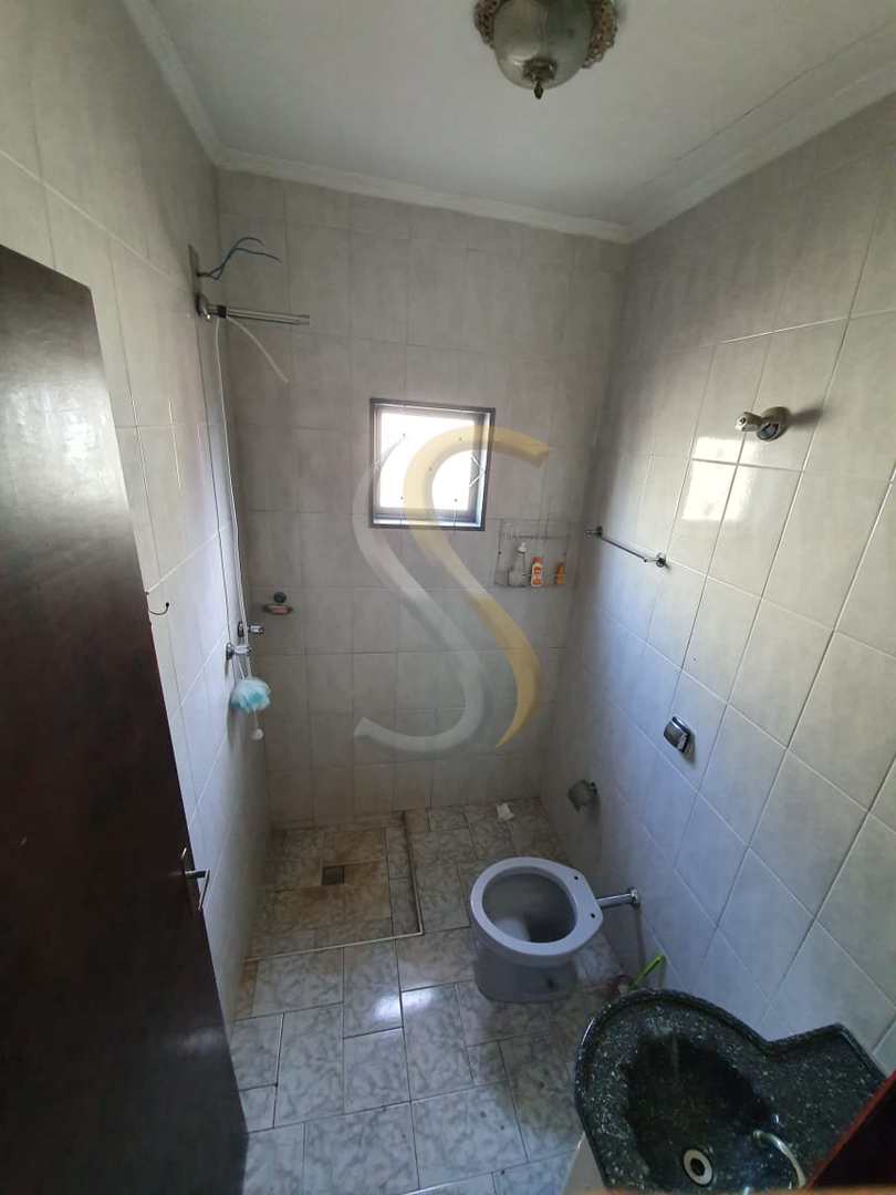 Casa à venda com 1 quarto, 220m² - Foto 7