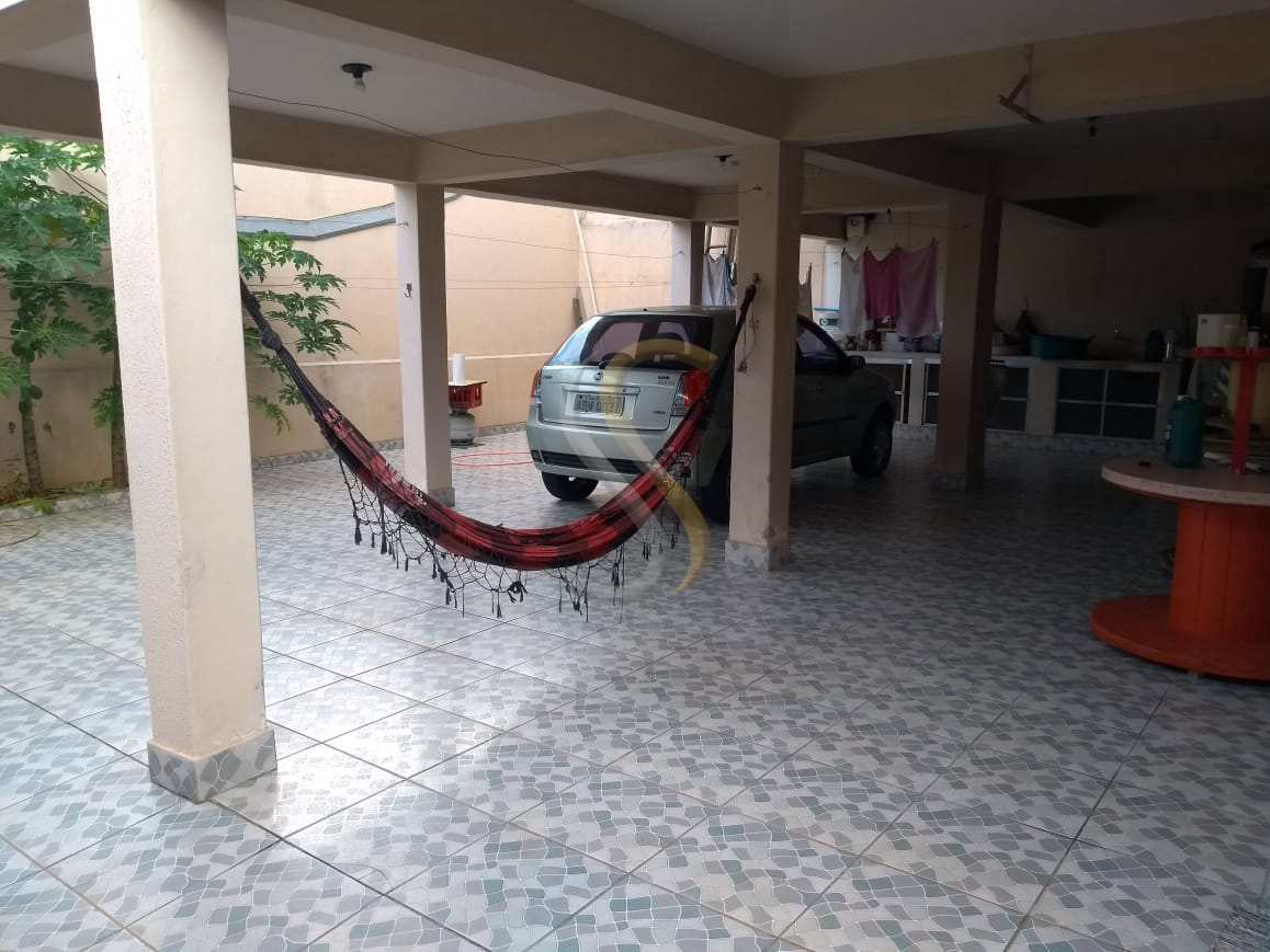 Casa à venda com 3 quartos, 360m² - Foto 4