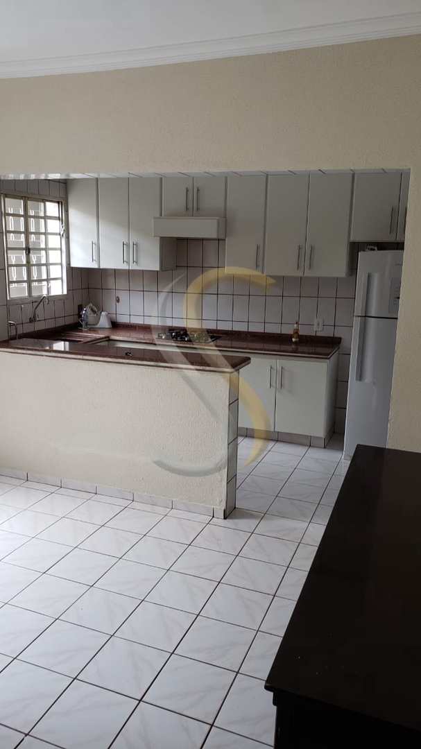 Sobrado à venda com 3 quartos, 200m² - Foto 5