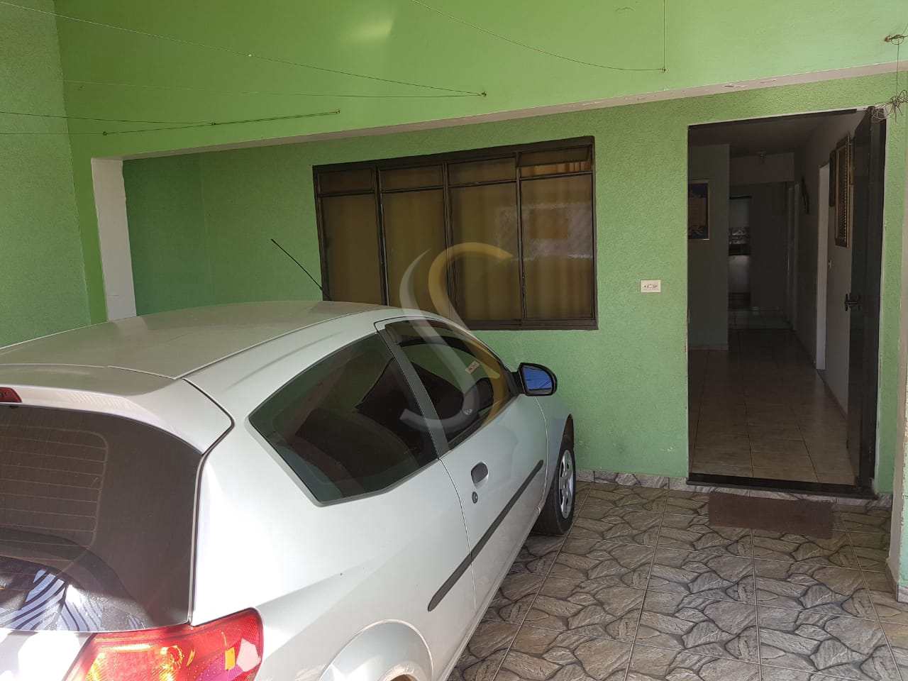 Casa à venda com 3 quartos, 200m² - Foto 1