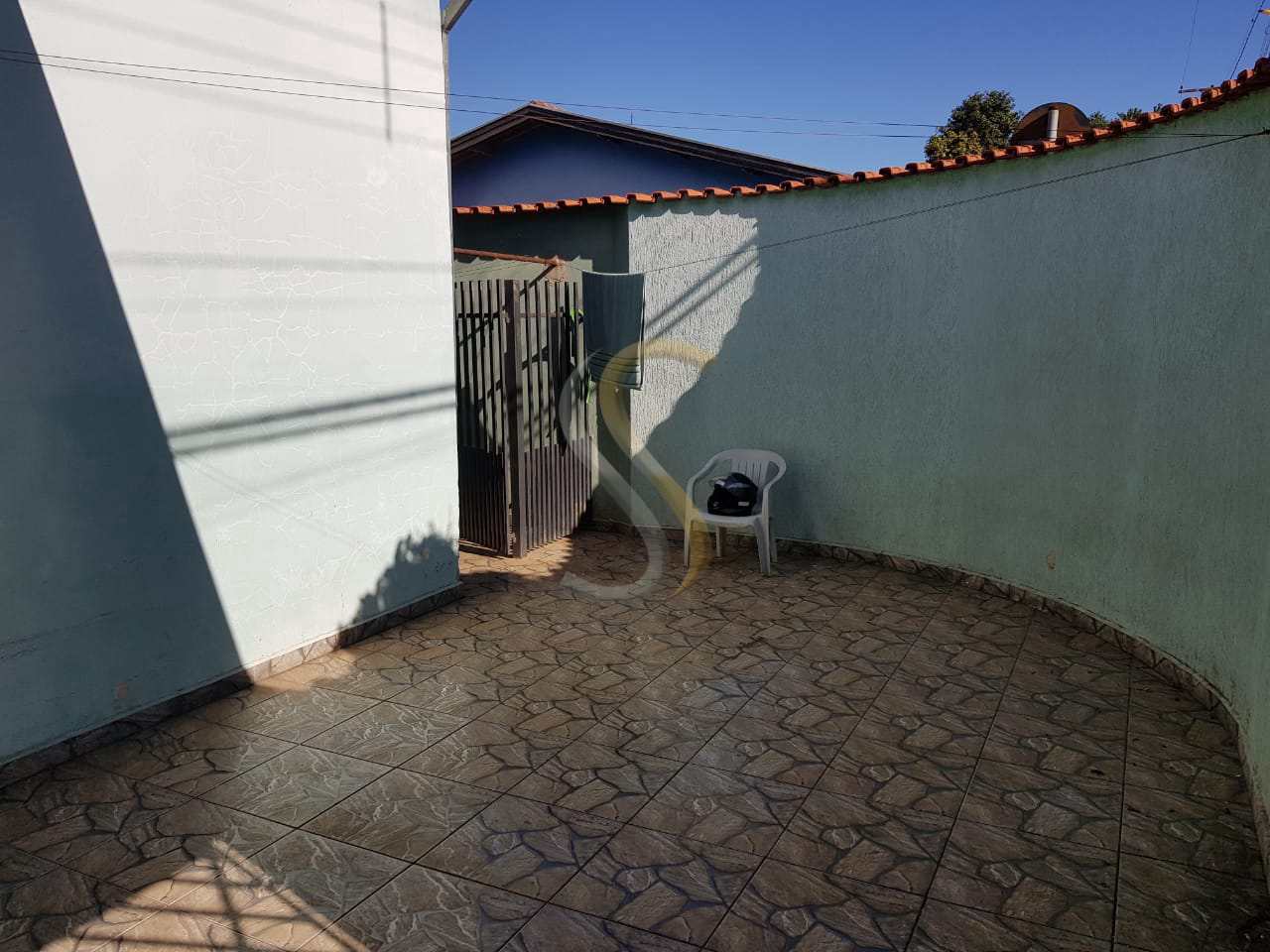 Casa à venda com 3 quartos, 200m² - Foto 3