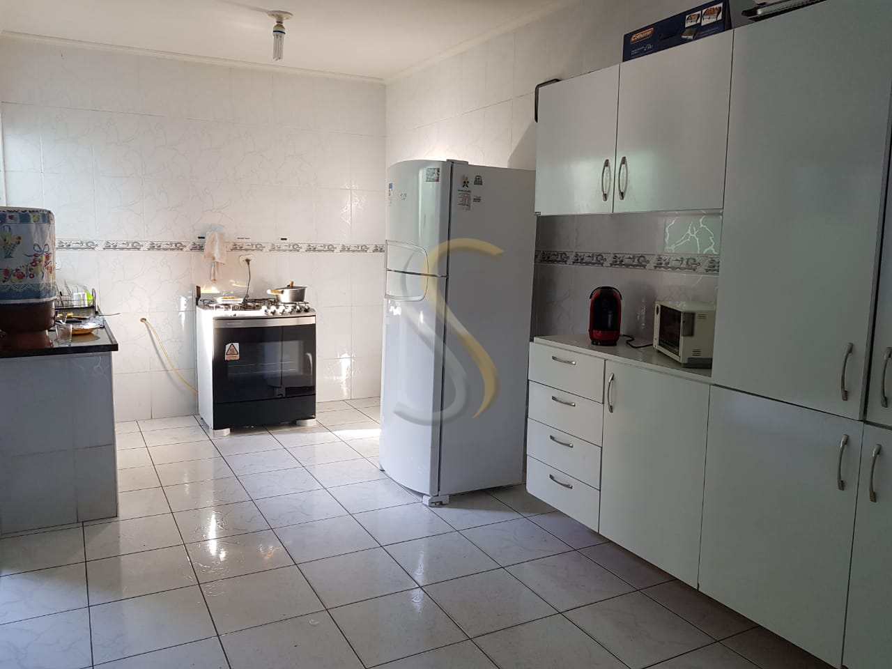 Casa à venda com 3 quartos, 200m² - Foto 11