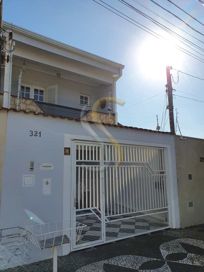 Sobrado à venda com 3 quartos, 200m² - Foto 2