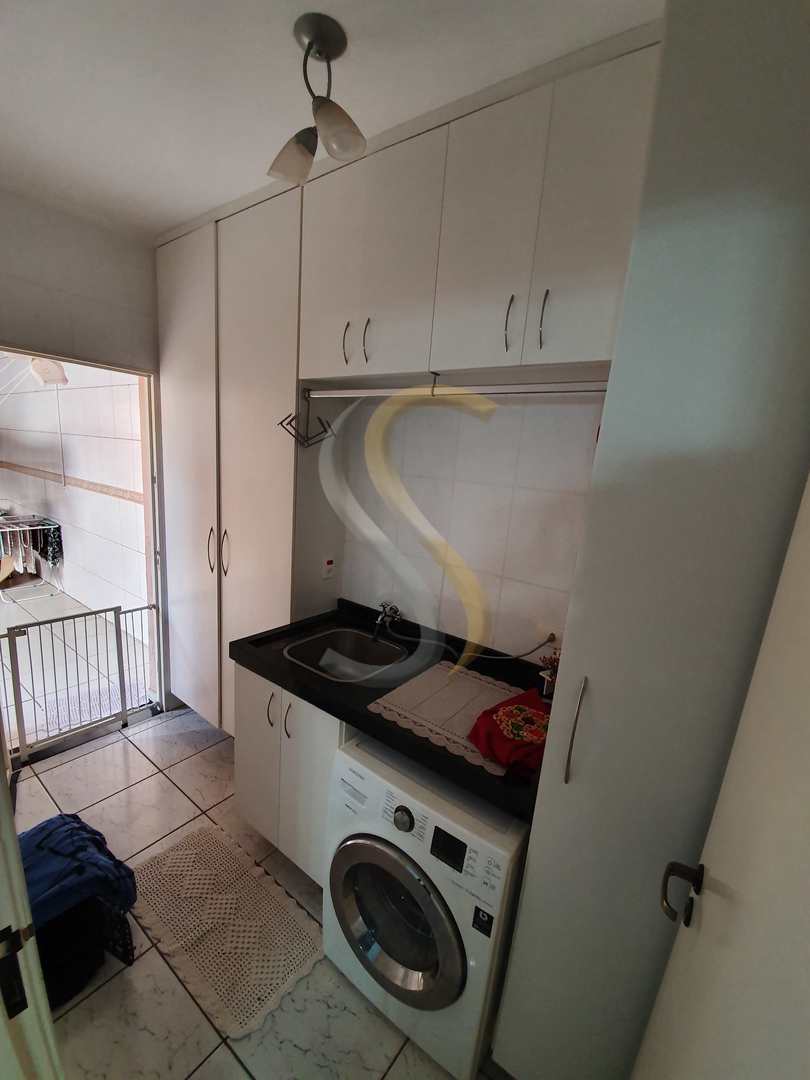 Sobrado à venda com 3 quartos, 200m² - Foto 24