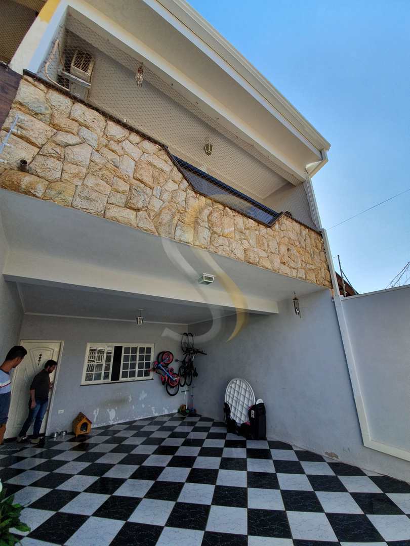 Sobrado à venda com 3 quartos, 200m² - Foto 3