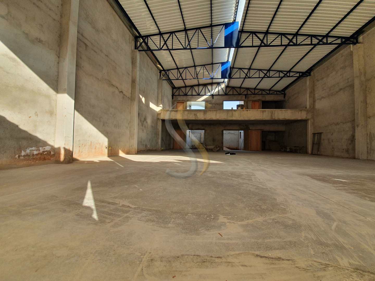 Depósito-Galpão-Armazém para alugar, 320m² - Foto 4