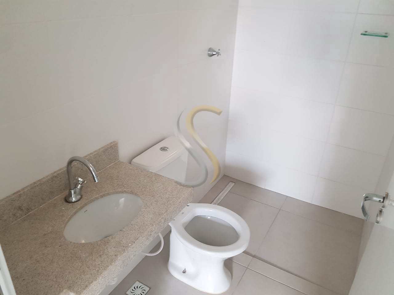 Apartamento para alugar com 2 quartos, 65m² - Foto 27