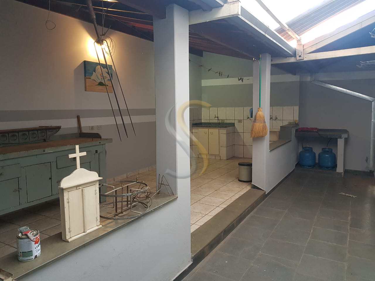 Casa à venda e aluguel com 2 quartos, 300m² - Foto 16