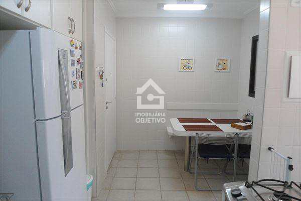 Apartamento à venda com 3 quartos, 127m² - Foto 8