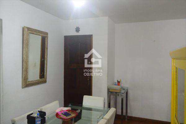 Apartamento à venda com 2 quartos, 72m² - Foto 4