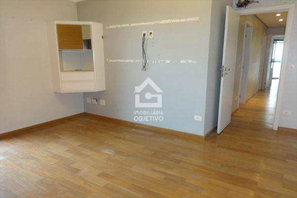 Apartamento à venda com 4 quartos, 220m² - Foto 17