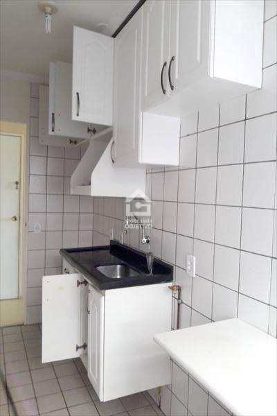 Apartamento à venda com 3 quartos, 55m² - Foto 4