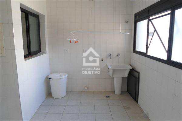 Apartamento à venda com 3 quartos, 128m² - Foto 17