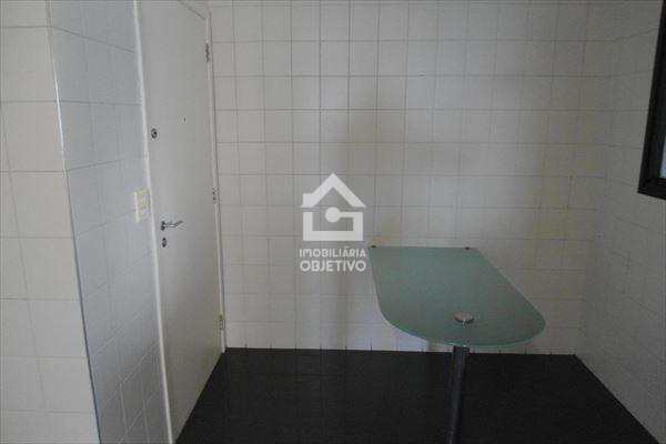 Apartamento à venda com 3 quartos, 128m² - Foto 8