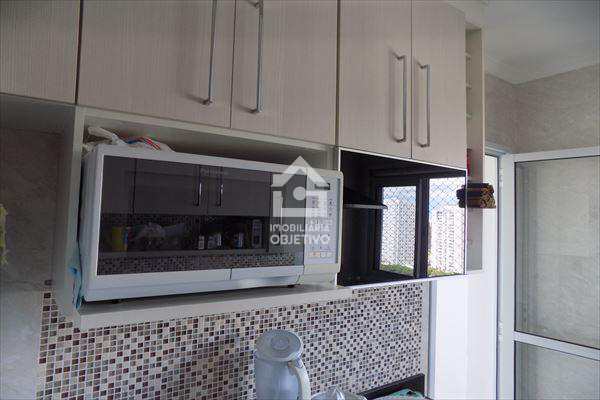 Apartamento à venda com 3 quartos, 95m² - Foto 9