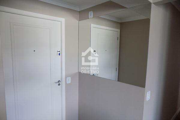 Apartamento à venda com 3 quartos, 95m² - Foto 2