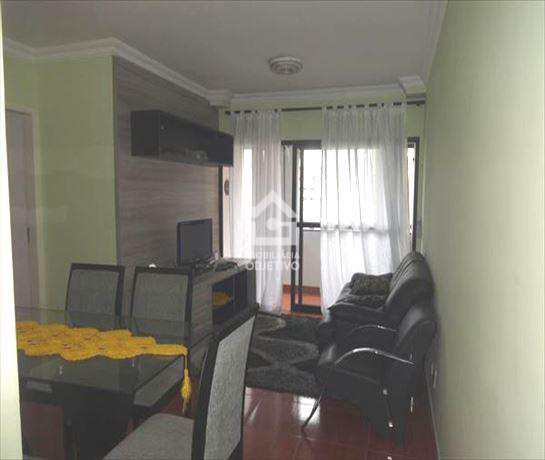 Apartamento à venda com 3 quartos, 67m² - Foto 2