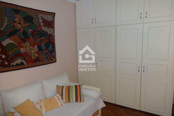 Apartamento à venda com 3 quartos, 176m² - Foto 11