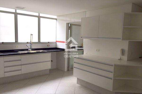 Apartamento à venda com 3 quartos, 202m² - Foto 7