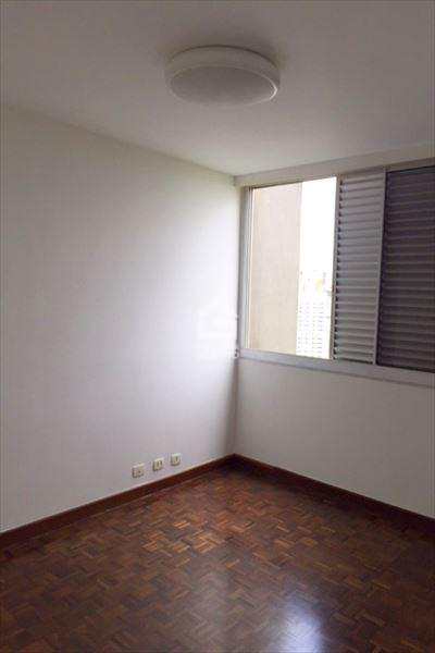 Apartamento à venda com 3 quartos, 202m² - Foto 11