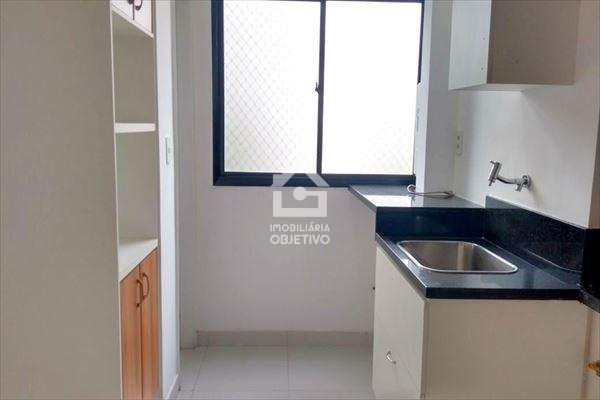 Apartamento à venda com 3 quartos, 96m² - Foto 9