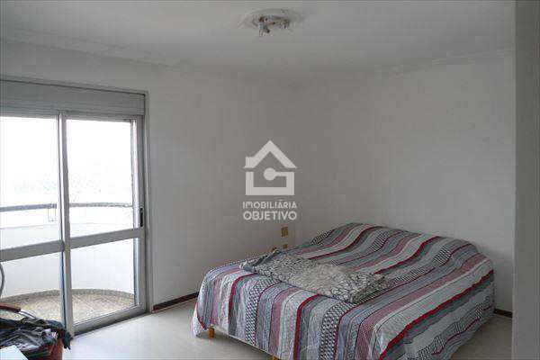 Apartamento para alugar com 4 quartos, 165m² - Foto 19