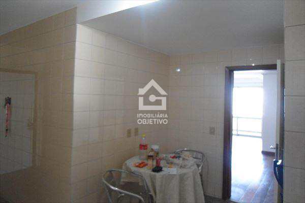 Apartamento para alugar com 4 quartos, 165m² - Foto 8