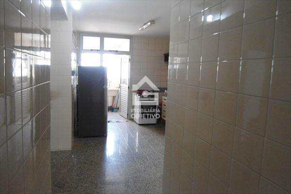 Apartamento para alugar com 4 quartos, 165m² - Foto 6