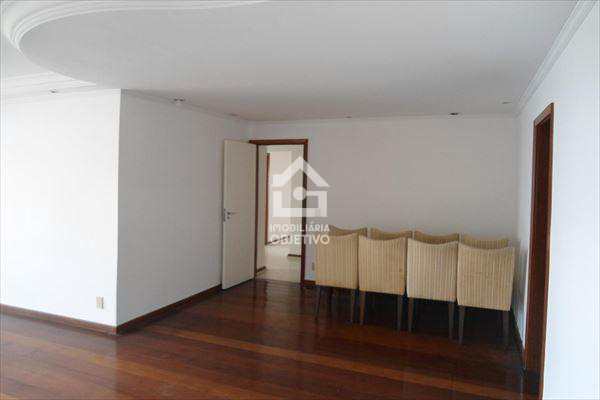 Apartamento para alugar com 4 quartos, 165m² - Foto 1