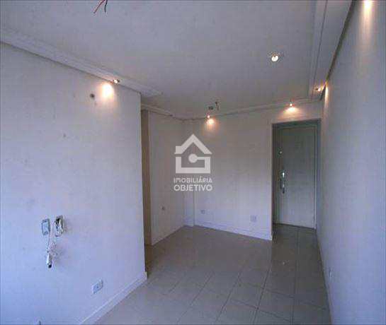 Apartamento à venda com 2 quartos, 60m² - Foto 3