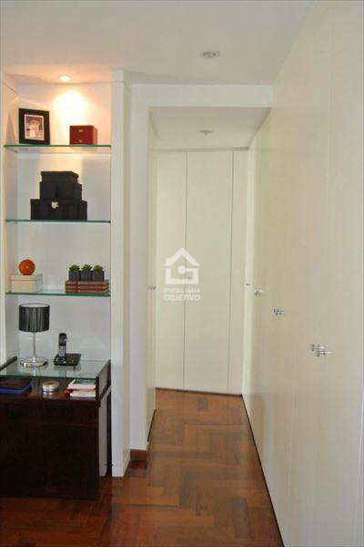 Apartamento à venda com 4 quartos, 226m² - Foto 30