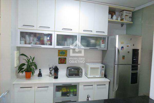 Apartamento à venda com 3 quartos, 95m² - Foto 8