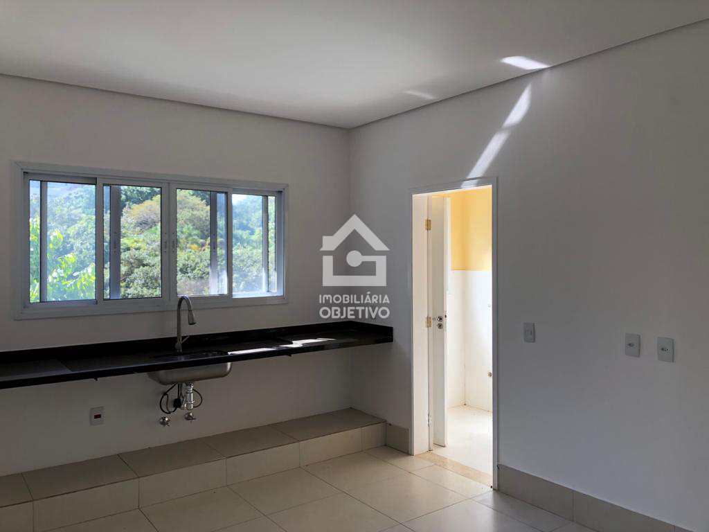 Casa à venda com 4 quartos, 400m² - Foto 15