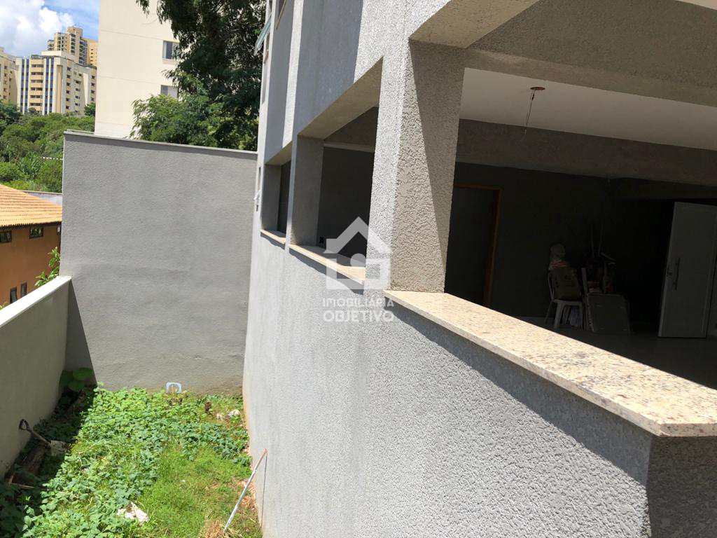 Casa à venda com 4 quartos, 400m² - Foto 27