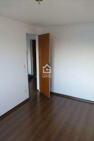 Apartamento à venda com 3 quartos, 60m² - Foto 2