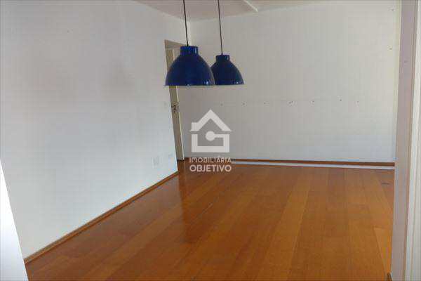 Apartamento à venda com 2 quartos, 66m² - Foto 2