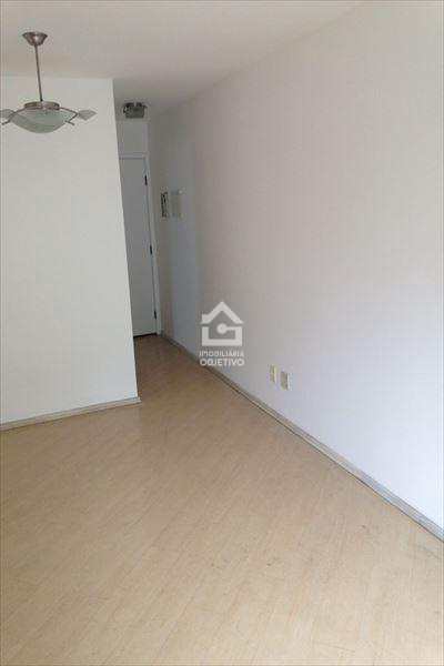 Apartamento à venda com 2 quartos, 63m² - Foto 4