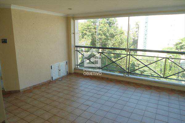 Apartamento à venda com 4 quartos, 225m² - Foto 2