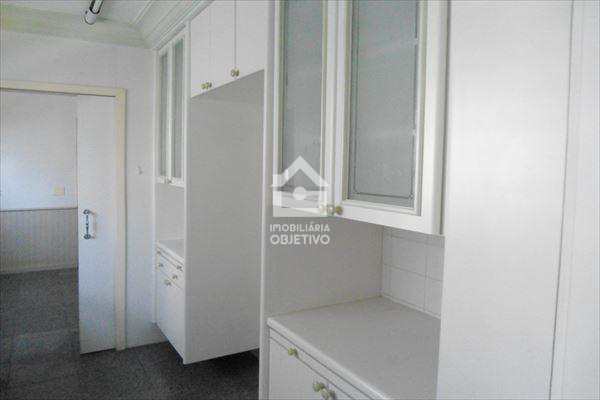 Apartamento à venda com 4 quartos, 225m² - Foto 9